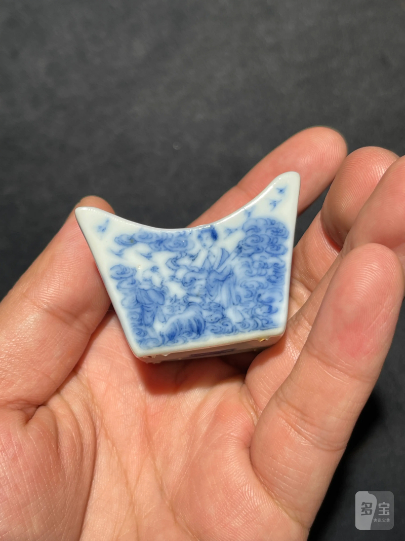 民国 青花山水人物纹异形杯一对 - 图9